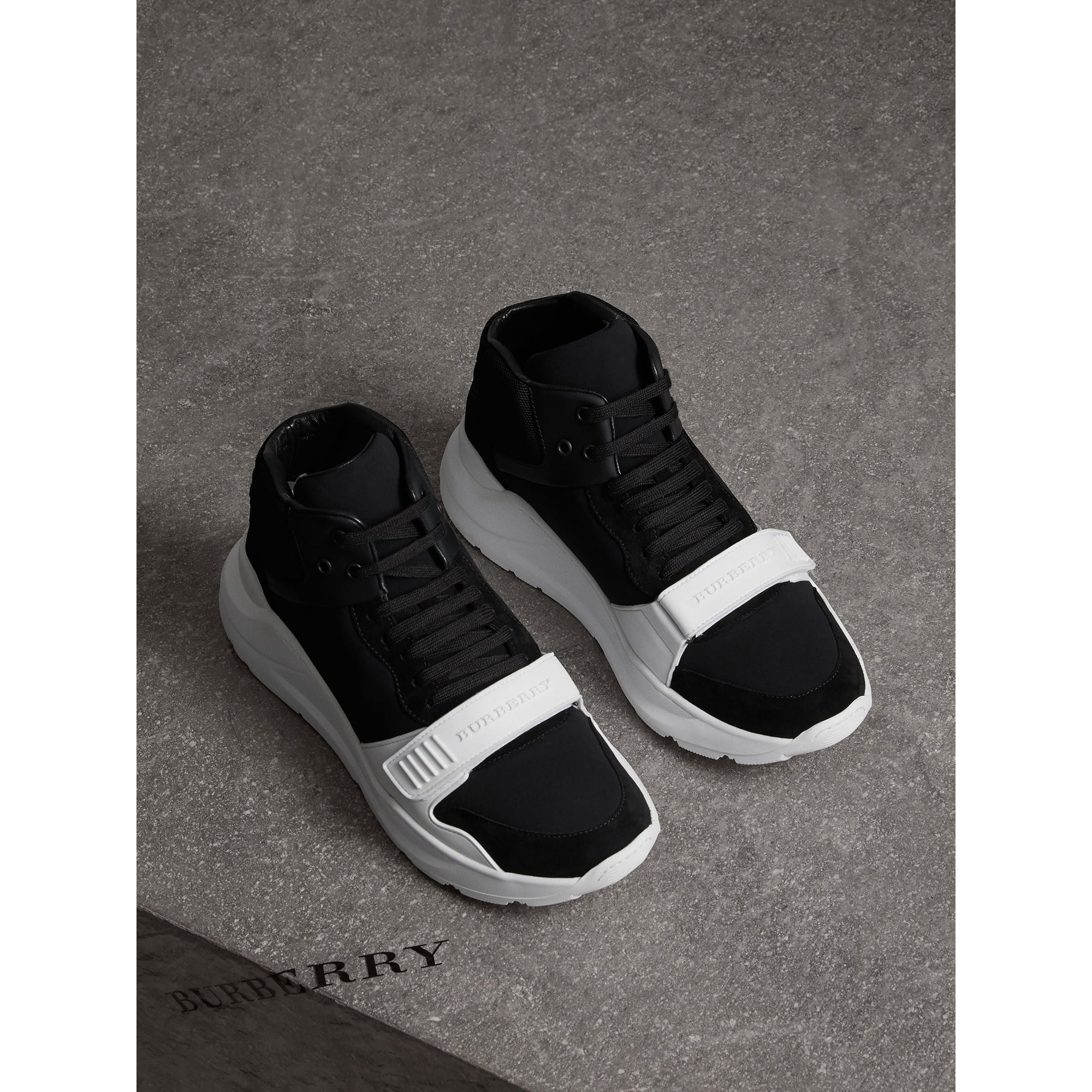 Sneakers montantes en néoprène et cuir velours - Black