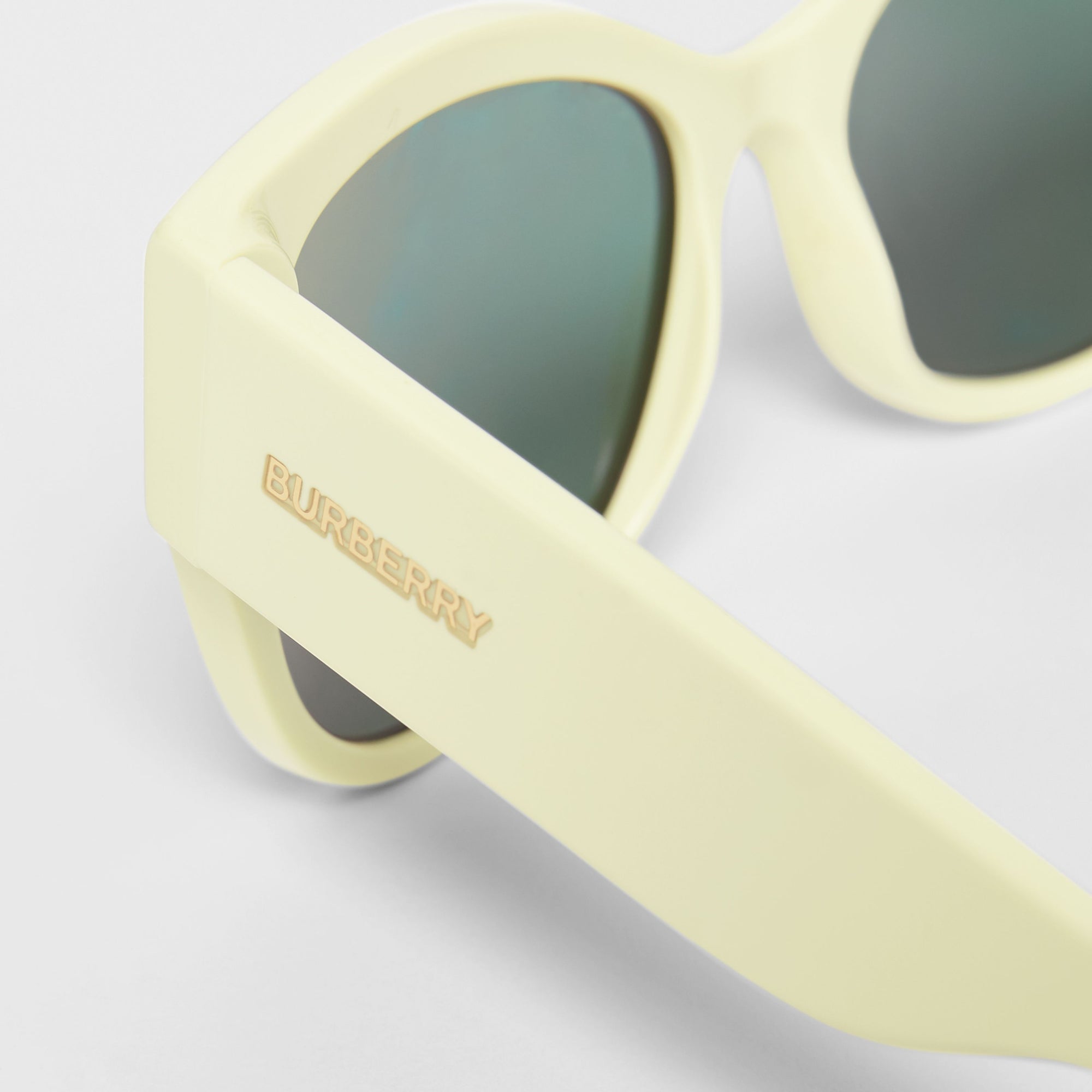 Lunettes de soleil à monture papillon - Pistachio
