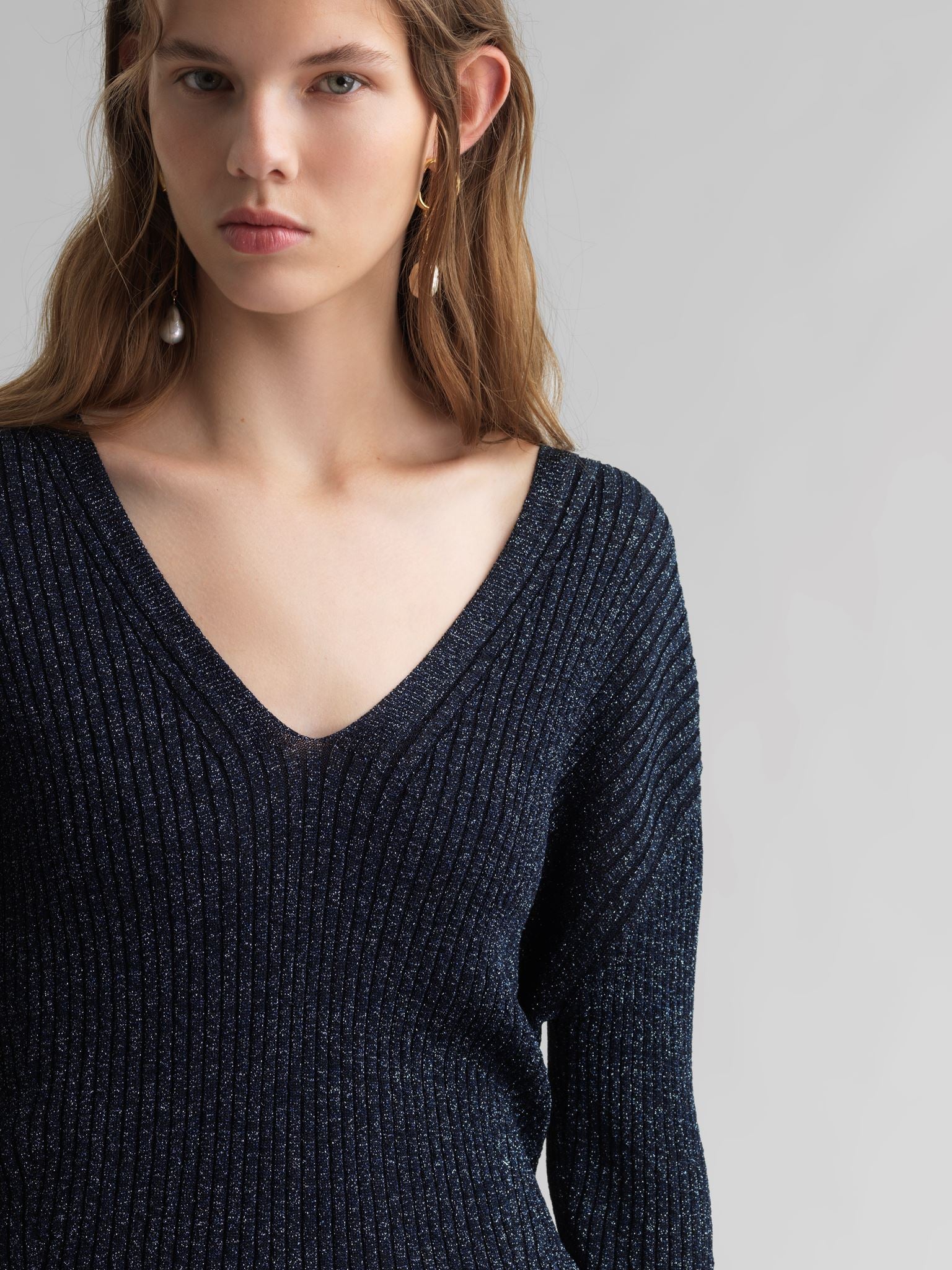 Pull col V paillettes - Shiny Blue