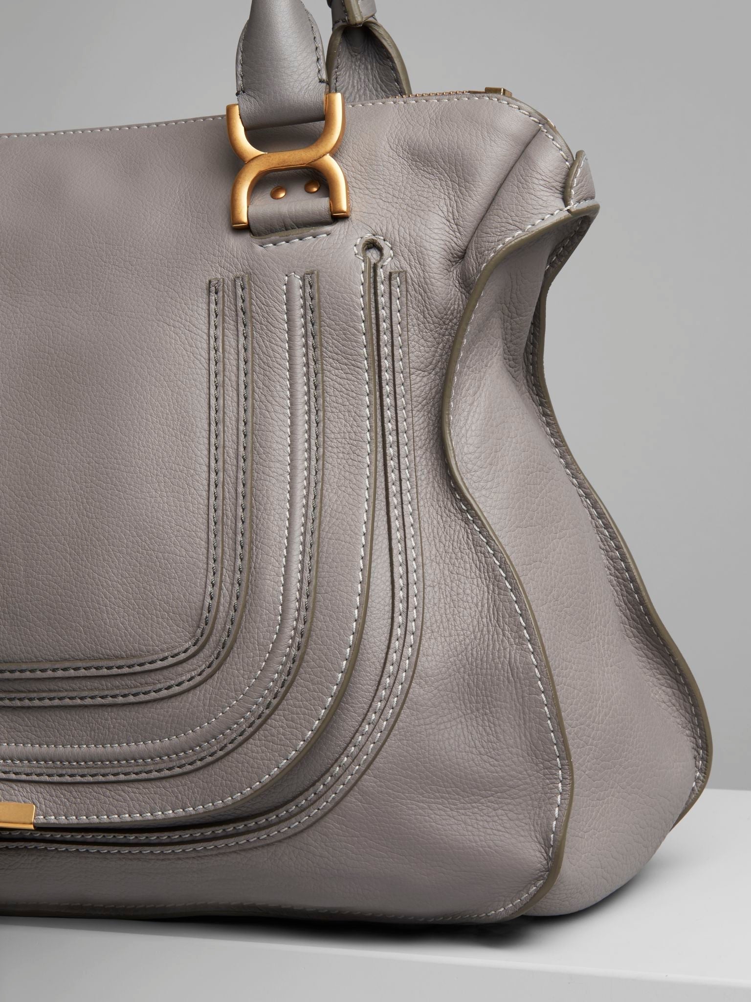 Sac à main Marcie style années 70 grand en cuir - Cachemire Gris