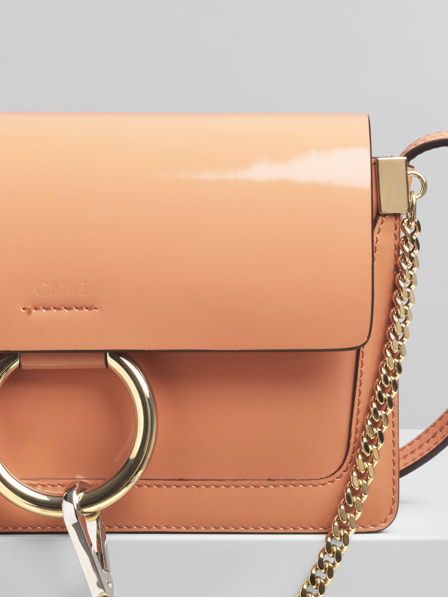 Pochette Faye à bandoulière en cuir - Canyon
