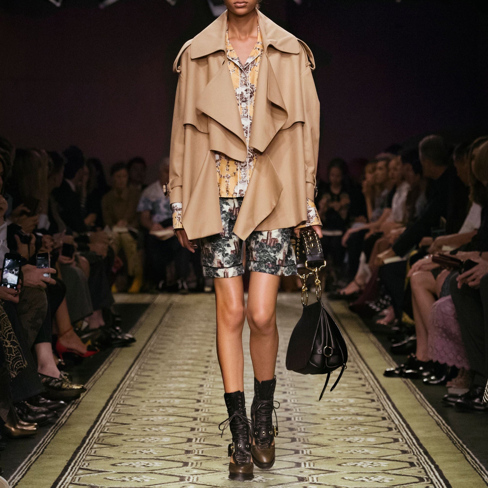 Trench-coat court déconstruit en gabardine de coton - Honey