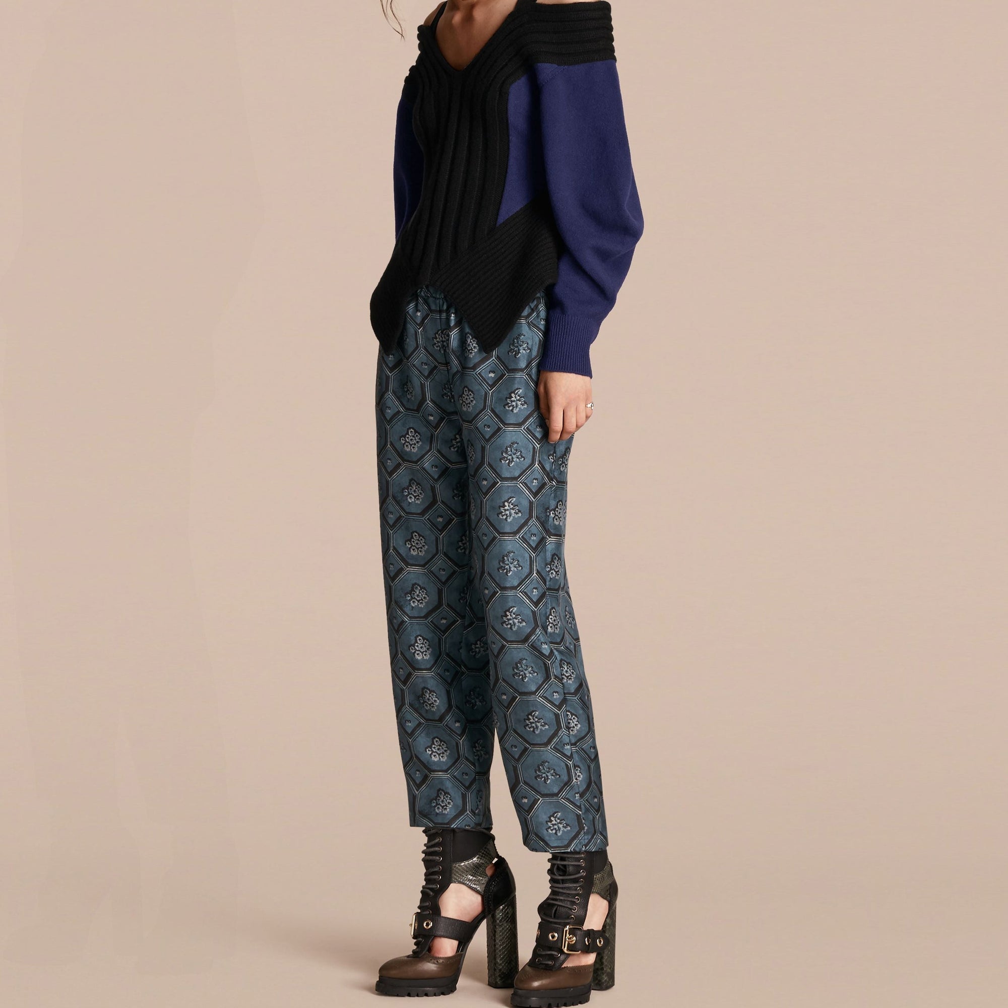 Pull en laine et cachemire à épaules dénudées - Navy & Black