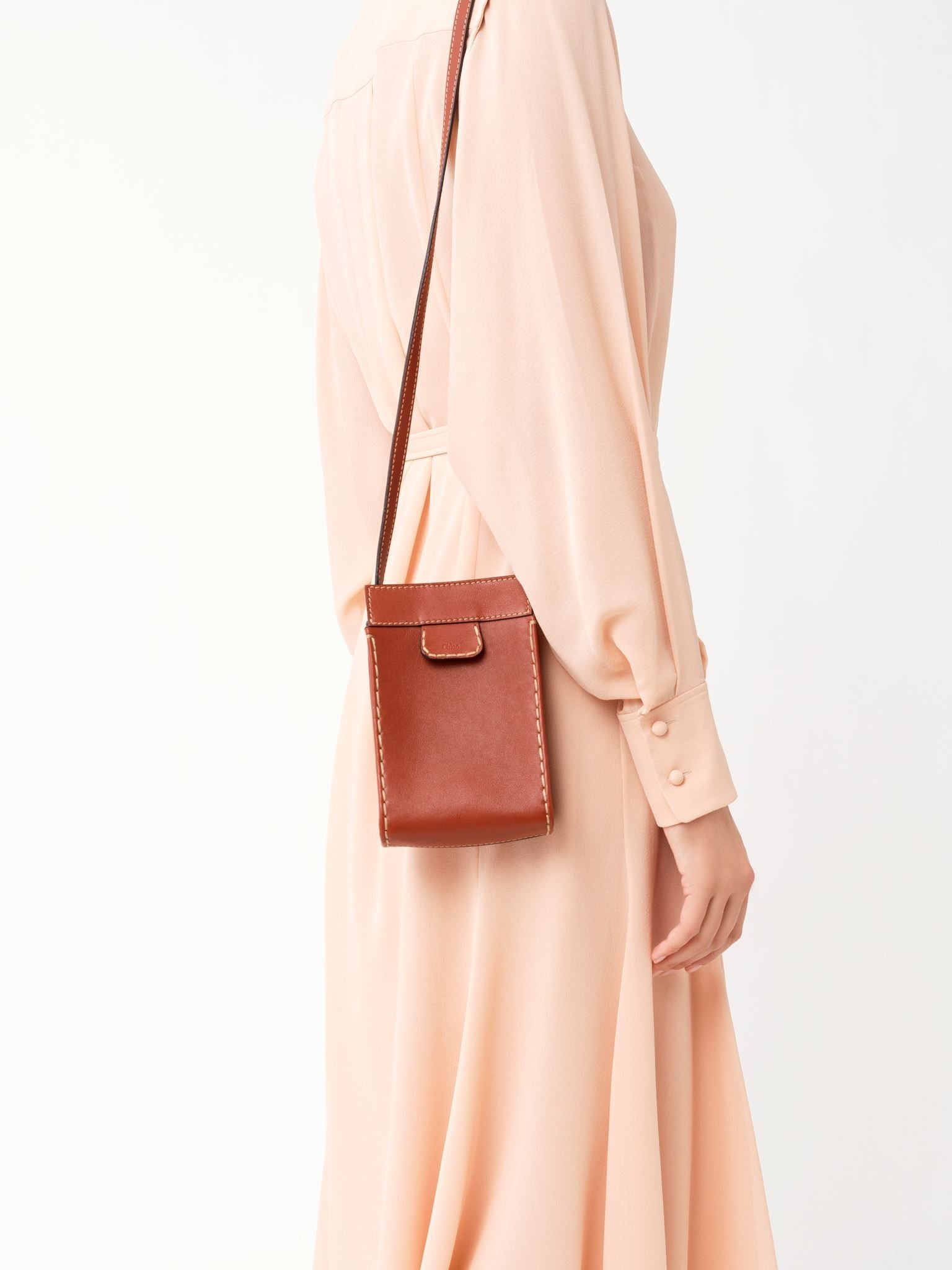 Pochette téléphone Edith en cuir - Sepia Brown