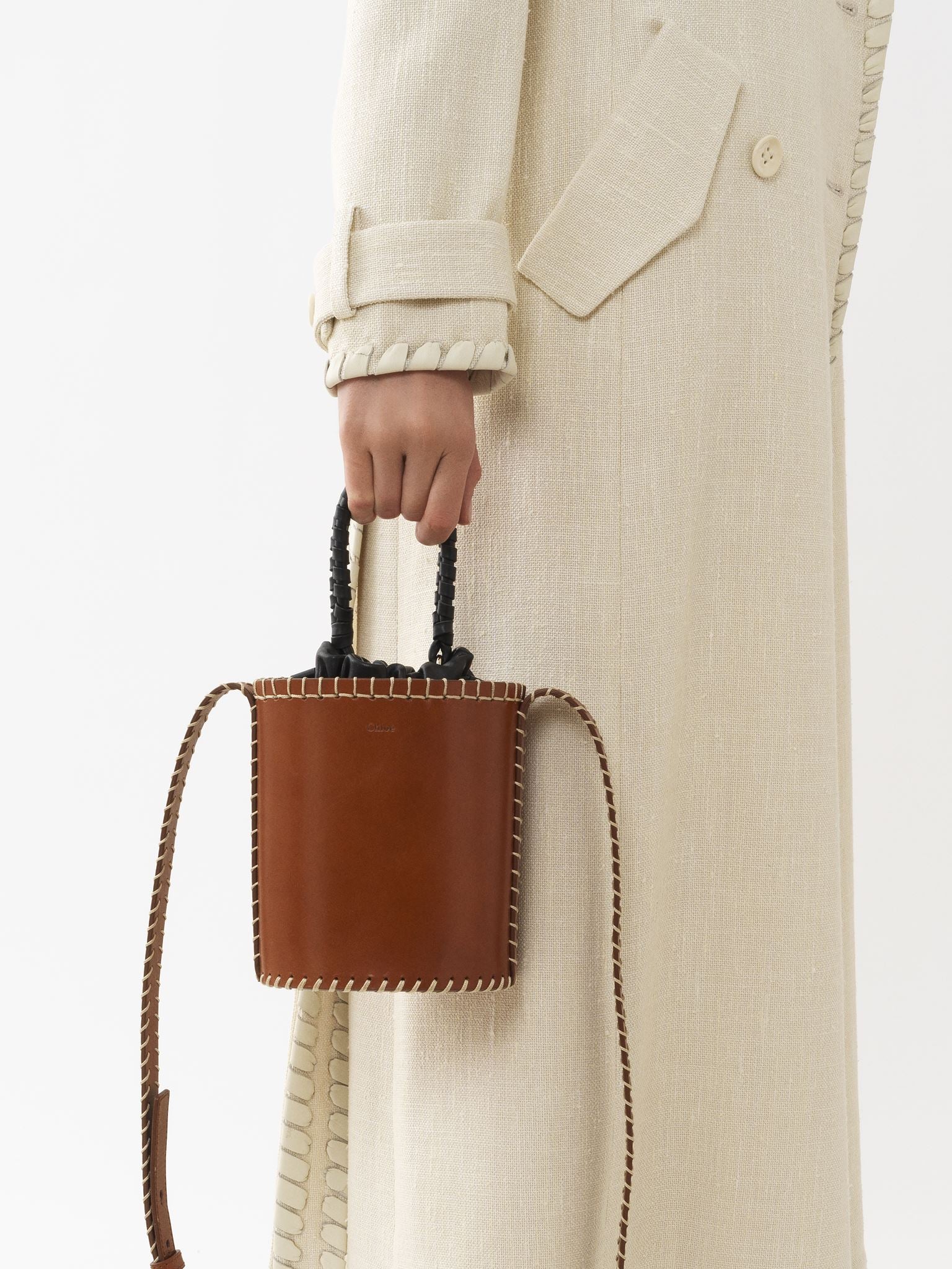 Petit sac seau Louela en cuir - Tan