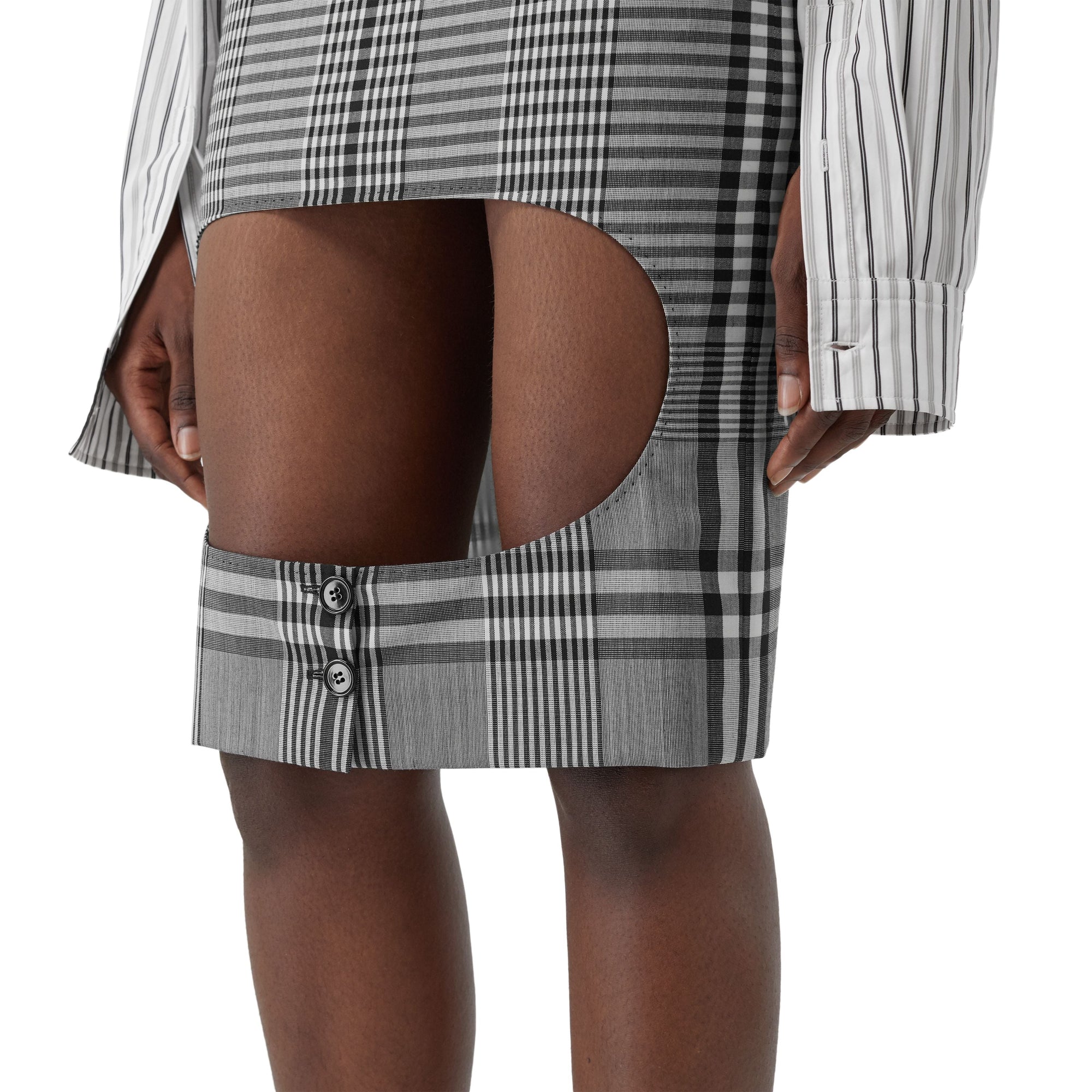 Jupe en laine technique Check avec découpe - Black