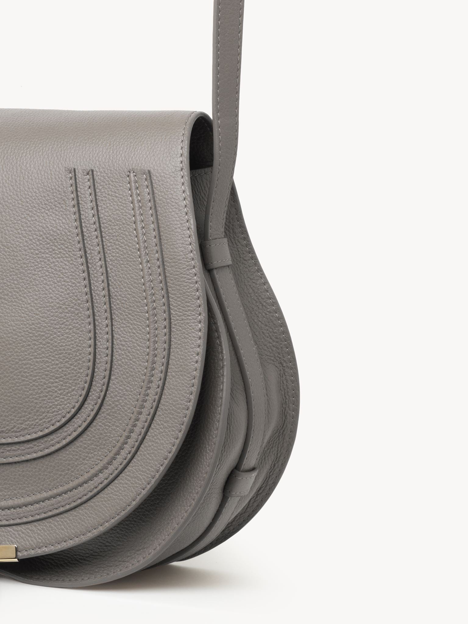 Sac à bandoulière Marcie en cuir - Cashmere Grey