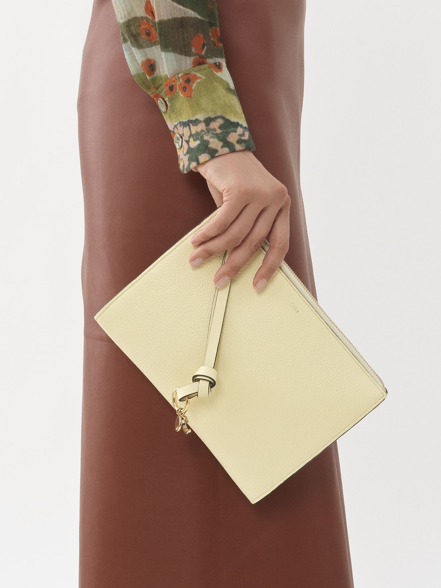 Pochette Alphabet en cuir - Porcelain Yellow