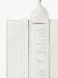 Petit sac cabas Woody à bandoulière en cuir - White