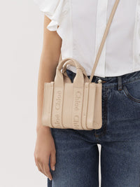 Mini sac cabas Woody à bandoulière en cuir - Ciment Rose