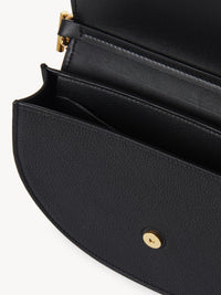 Sac chaîne porté épaule Marcie en cuir - Noir
