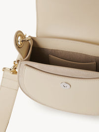 Petit sac Tess à bandoulière en cuir - Sweet Beige
