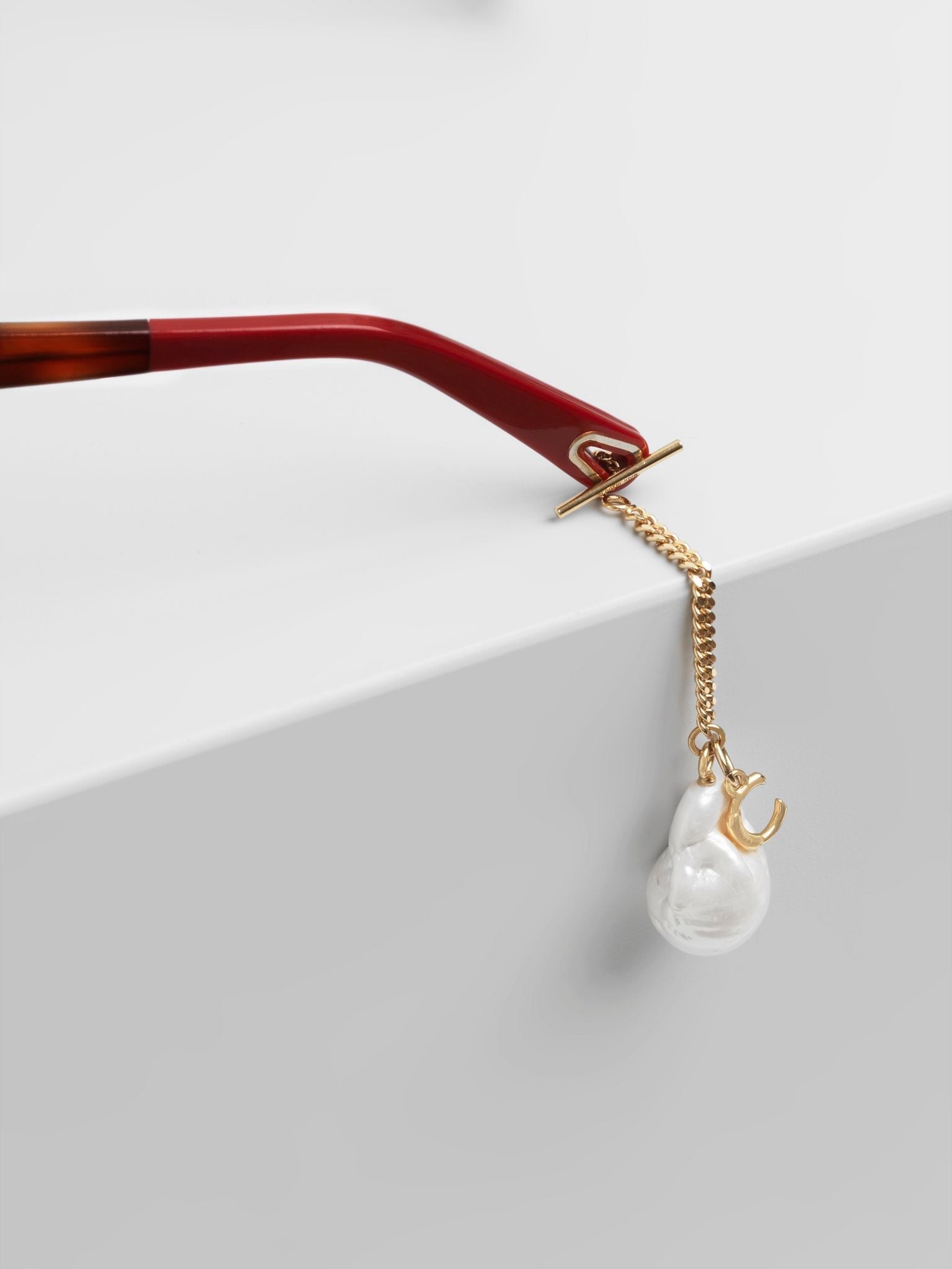 Bijou de lunettes en laiton et perle de culture - Pearl