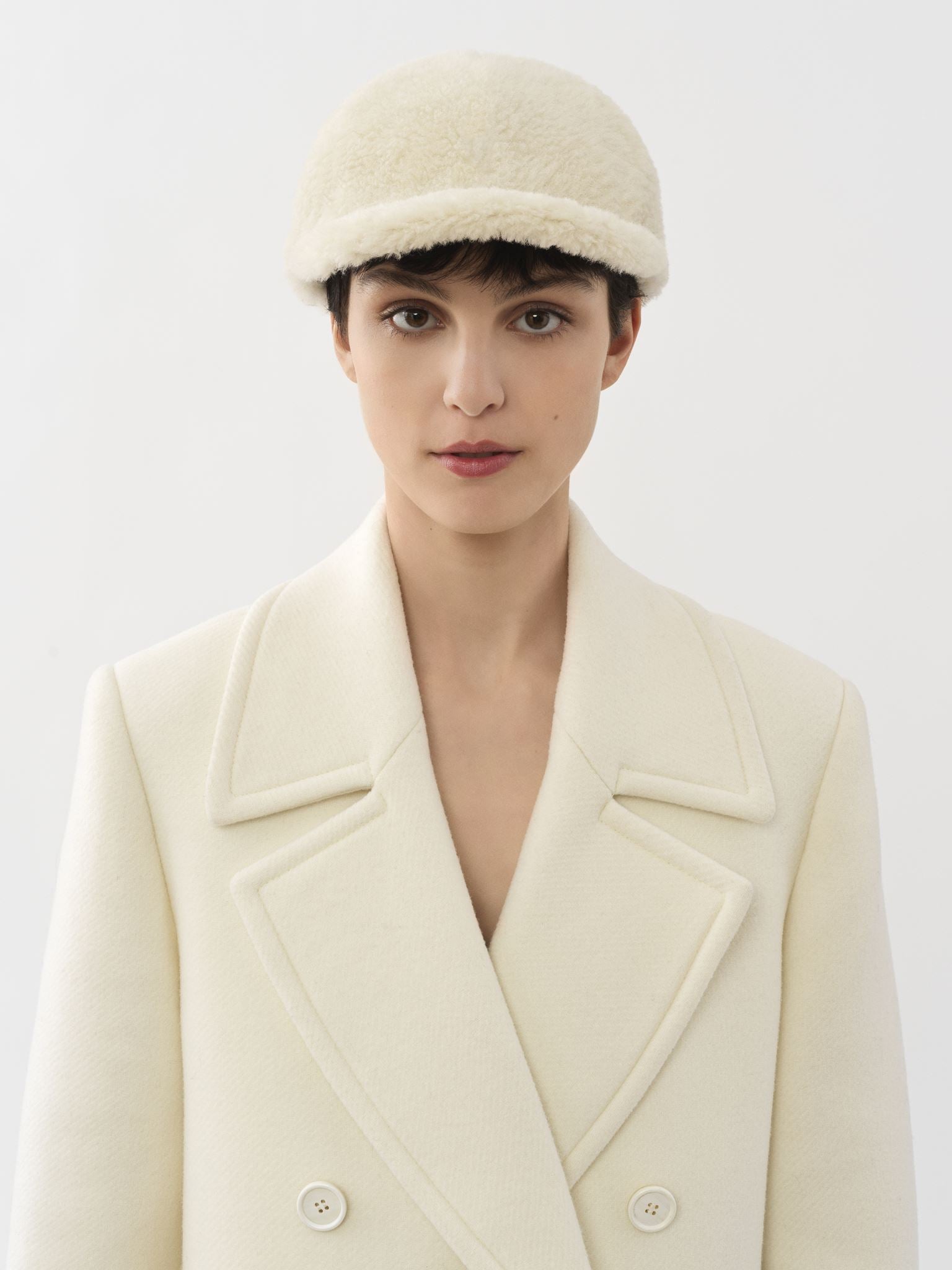 Casquette à logo Chloé en shearling - Soft Beige
