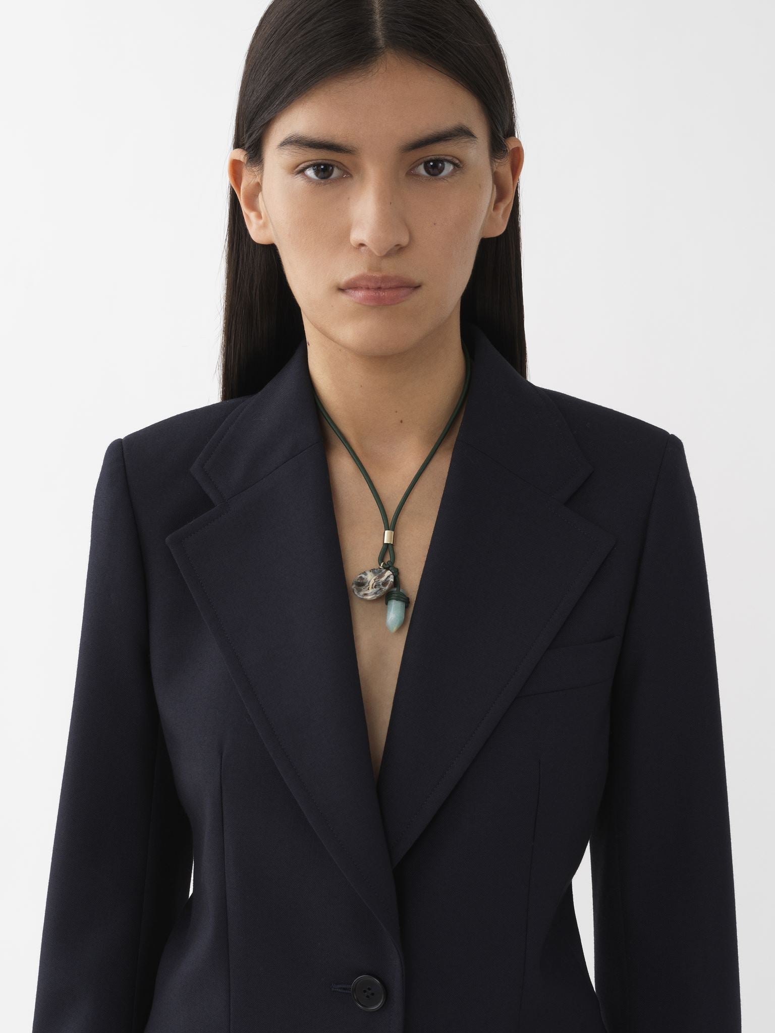 Collier Jemma en cuir et pierre semi préçieuse - Vert Garçonne Foncé