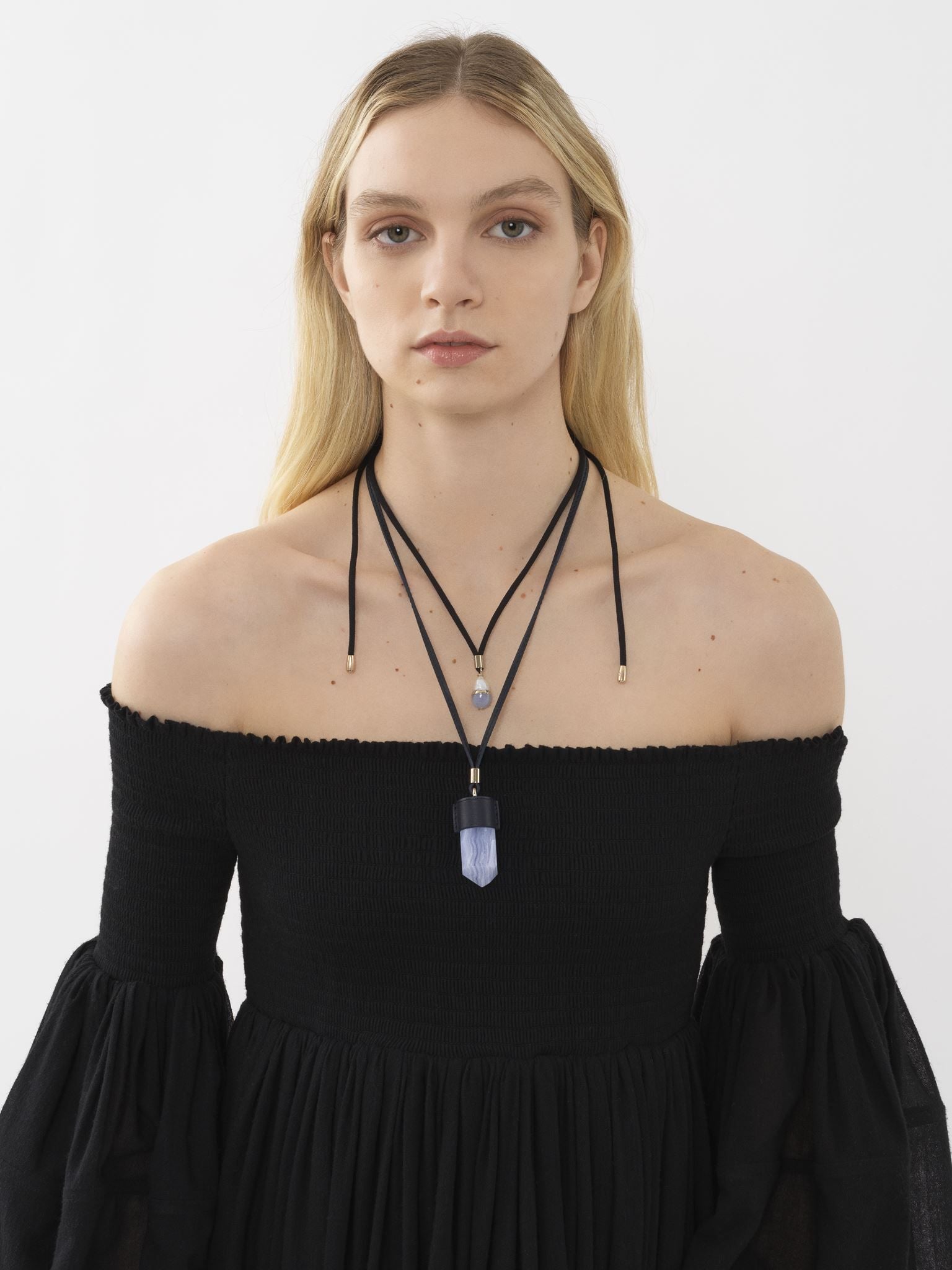 Collier Darcey calcédoine en laiton - Black