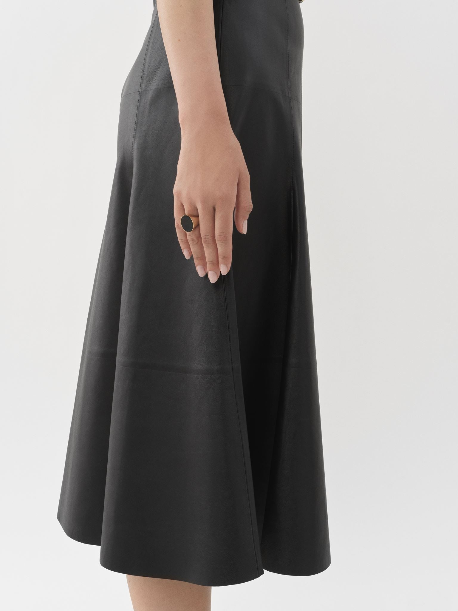 Bague Nancy avec chaîne en laiton - Gold & Black Obsidian