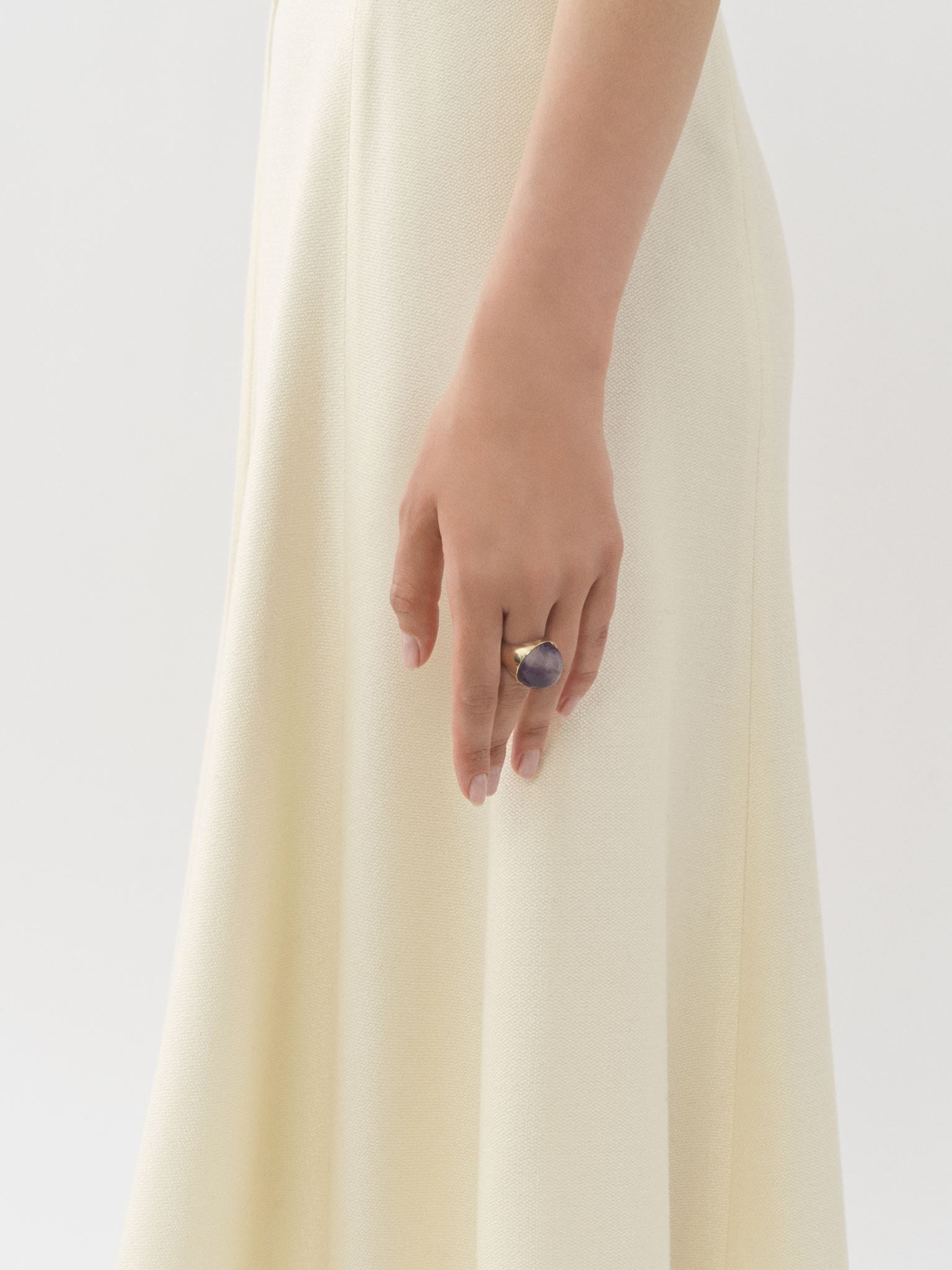 Bague Nancy avec chaîne en laiton - Gold & Amethyst