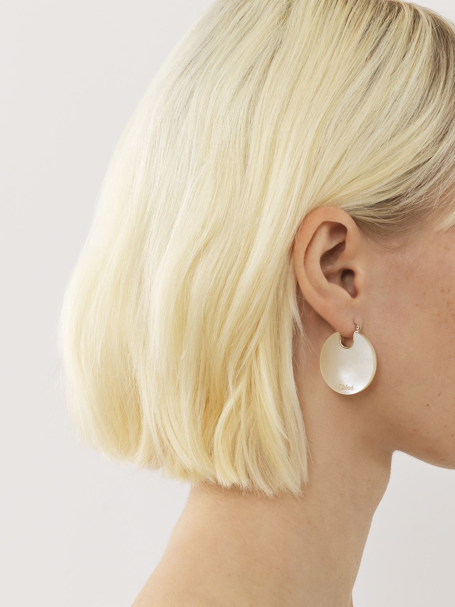Boucles d’oreilles Jemma en laiton et pierre semi préçieuse - Pearl
