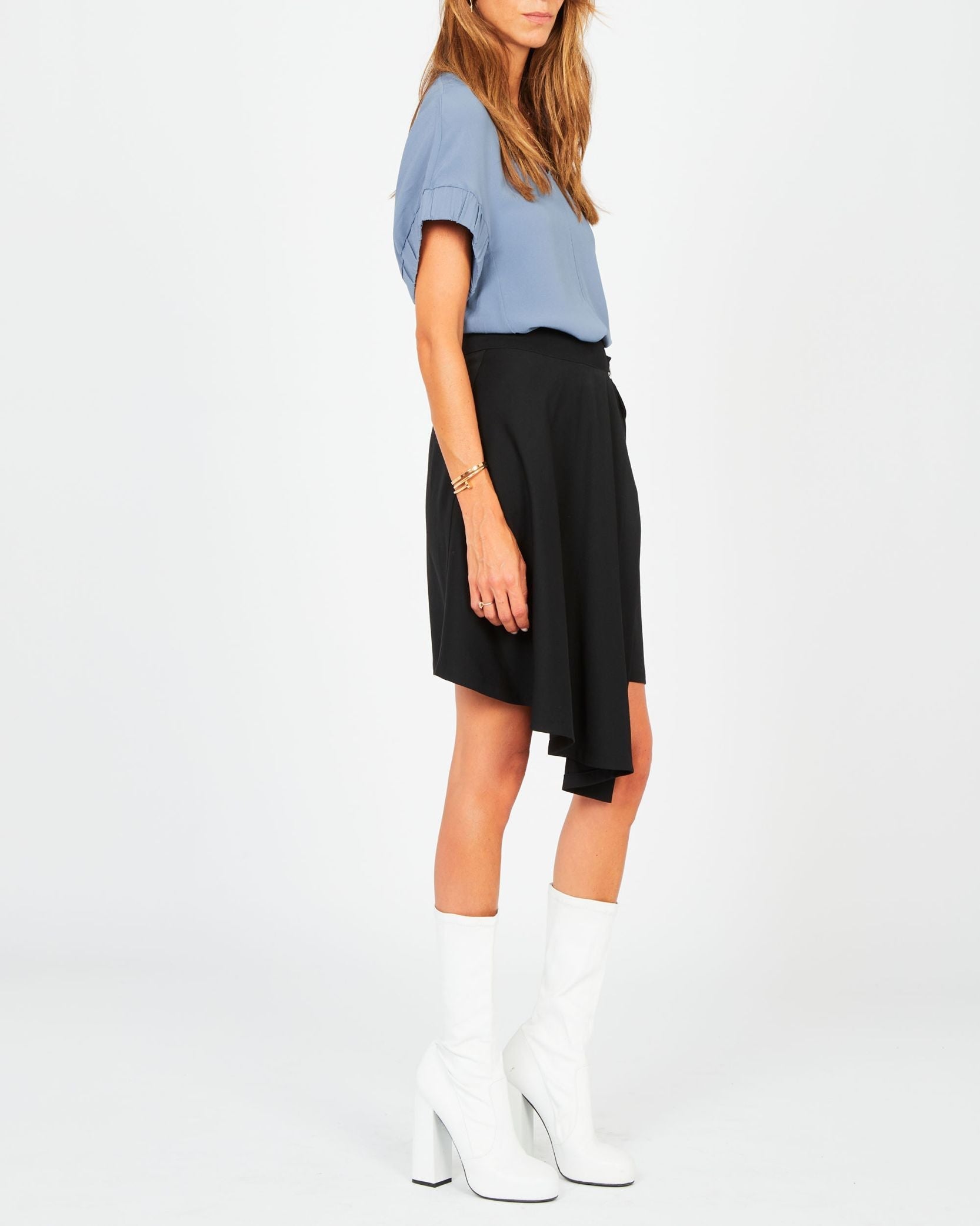 Jupe courte en gabardine de laine - Noir