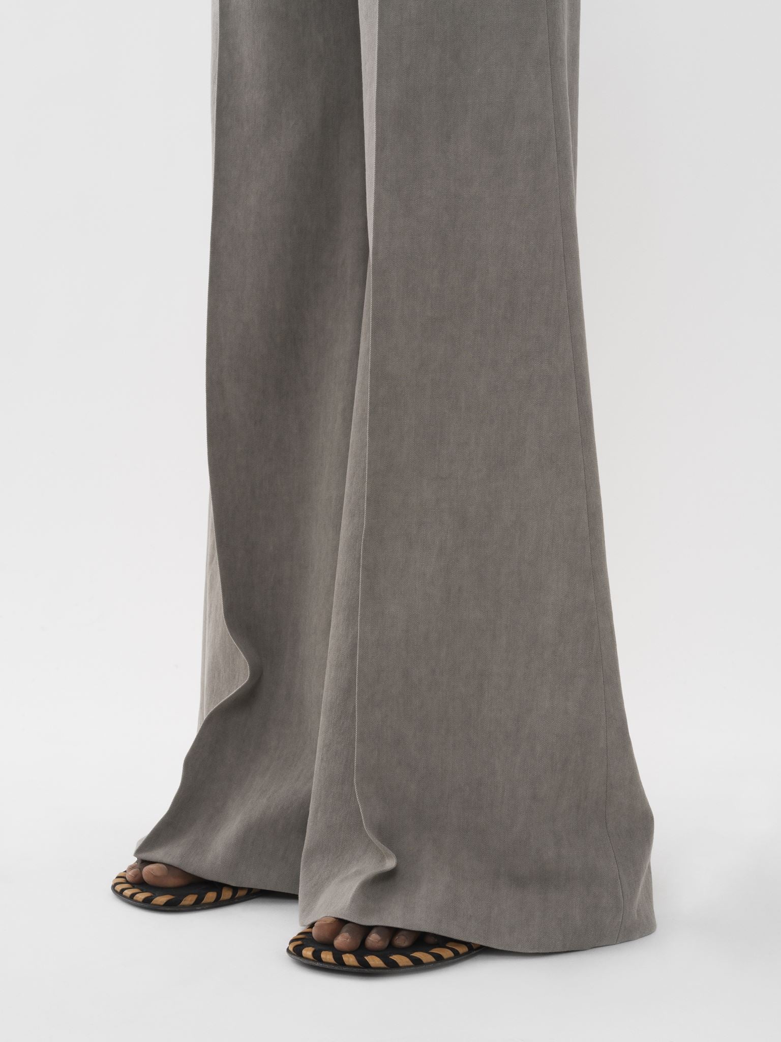 Pantalon évasé en laine - Lava Brown