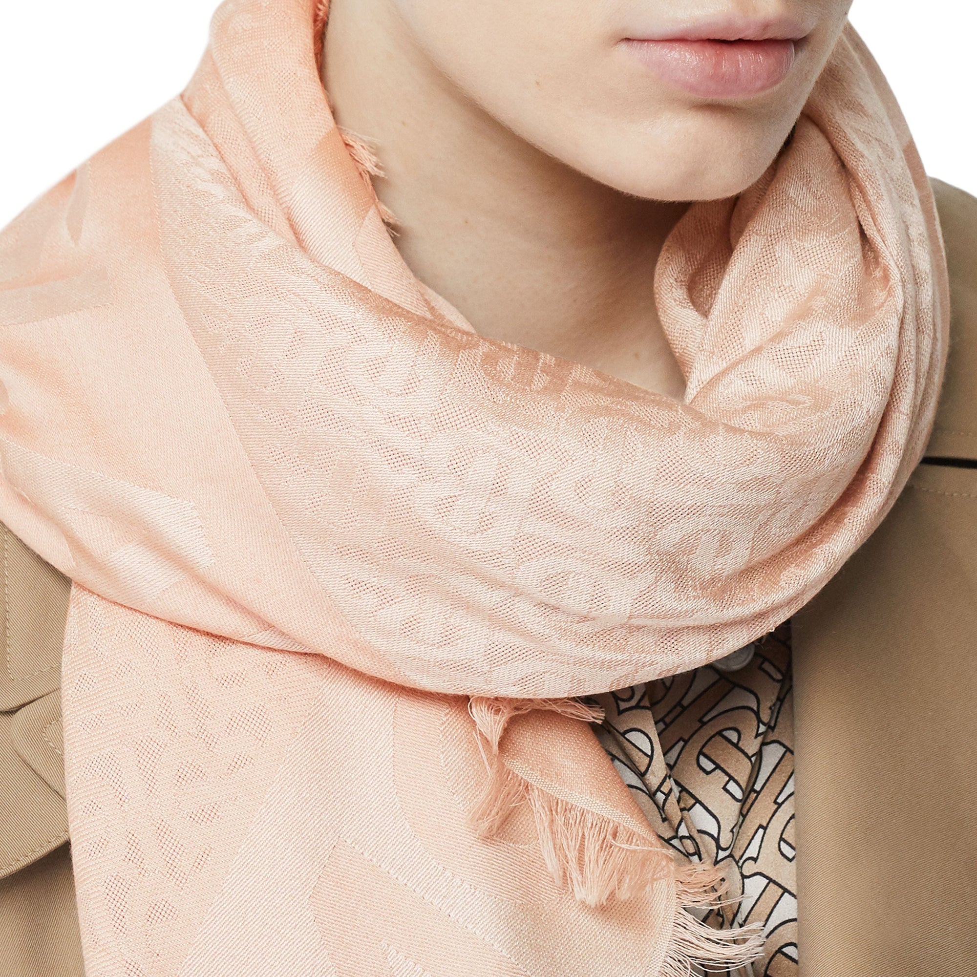 Grand carré de soie et laine en jacquard - Rose Beige