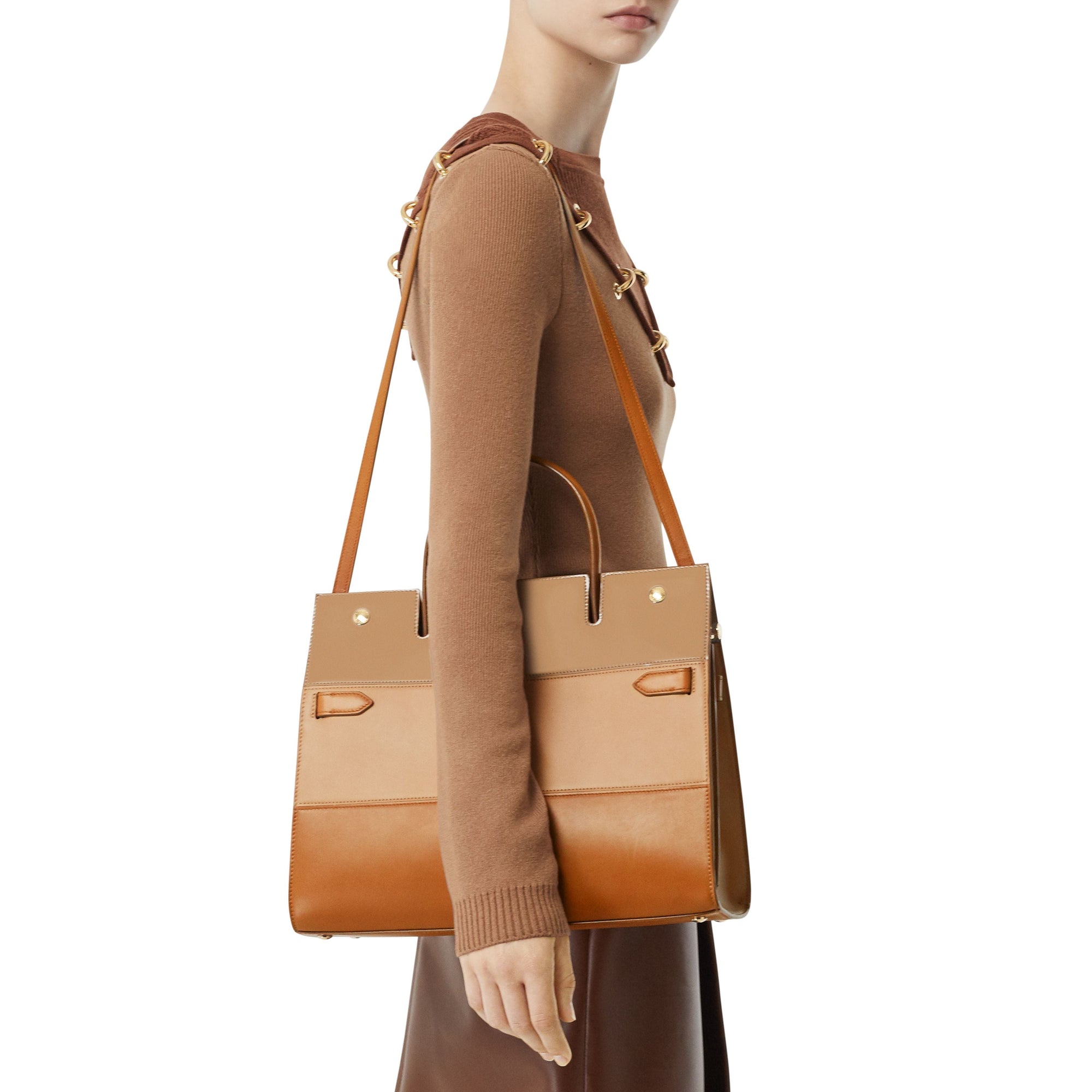 Sac Title moyen en cuir à panneaux - Soft Fawn