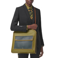 Sac Pocket moyen en cuir color-block - Juniper Green