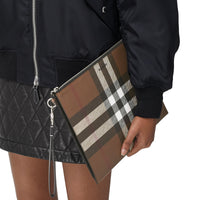 Grande pochette zippée à motif check - Dark Birch Brown