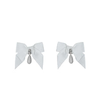 Boucles d'oreilles nœud oversize à cristaux - White