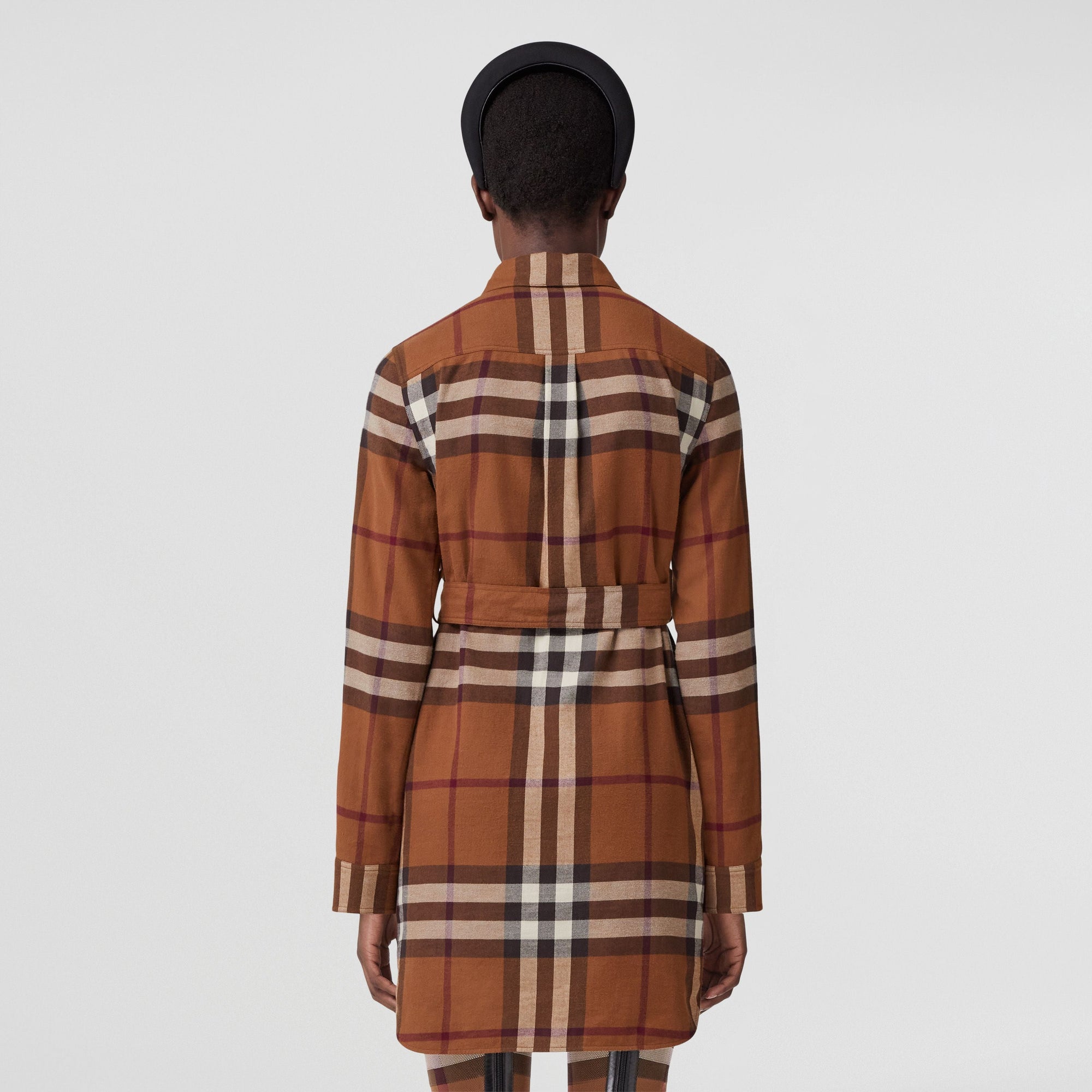Robe chemise ceinturée à motif check - Dark Birch Brown