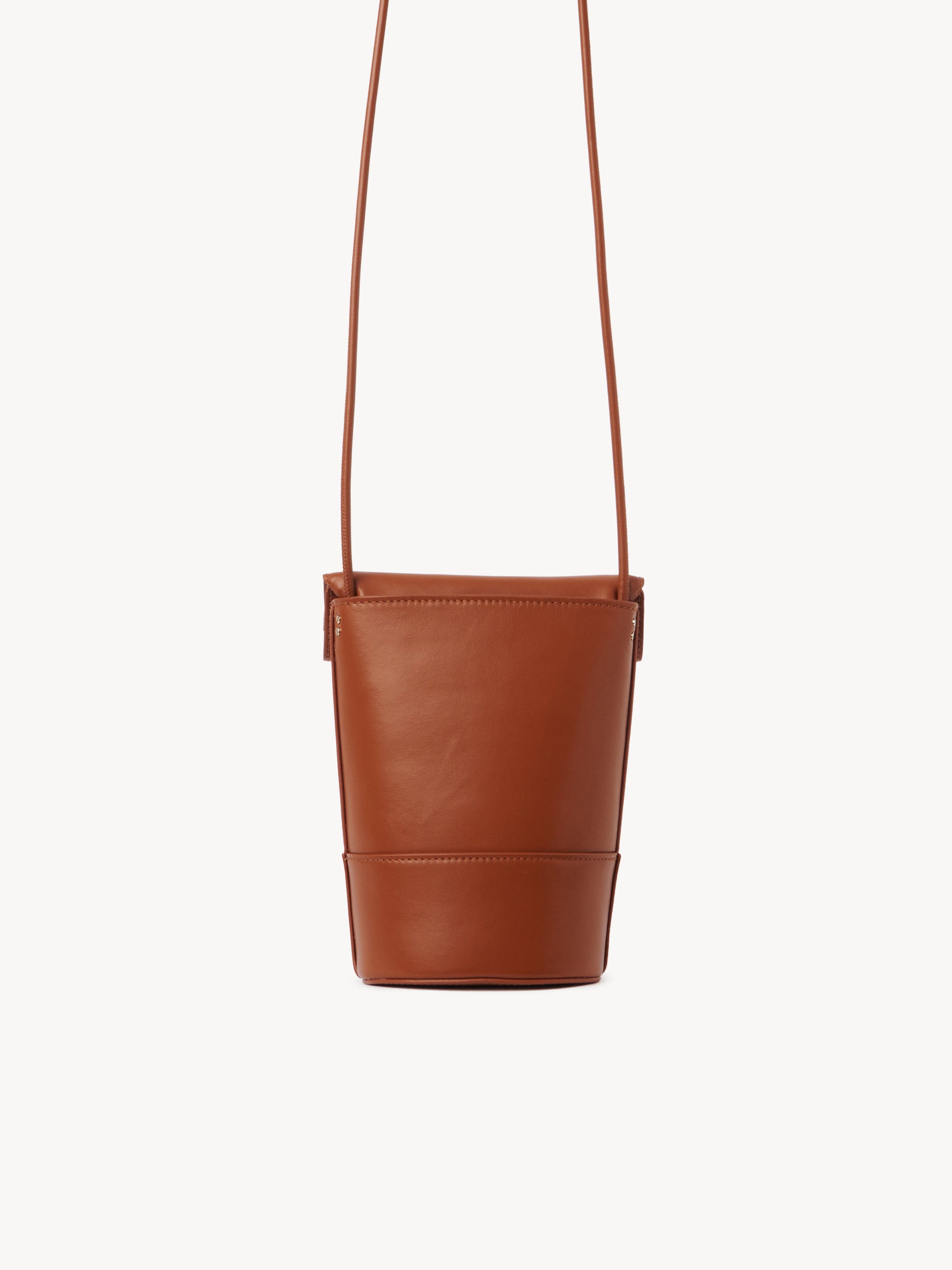 Portefeuille seau Sense en cuir brillant - Caramel