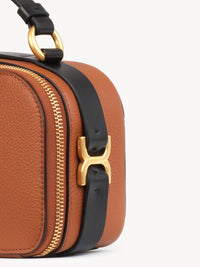 Sac Marcie vanité en cuir grainé et brillant - Tan