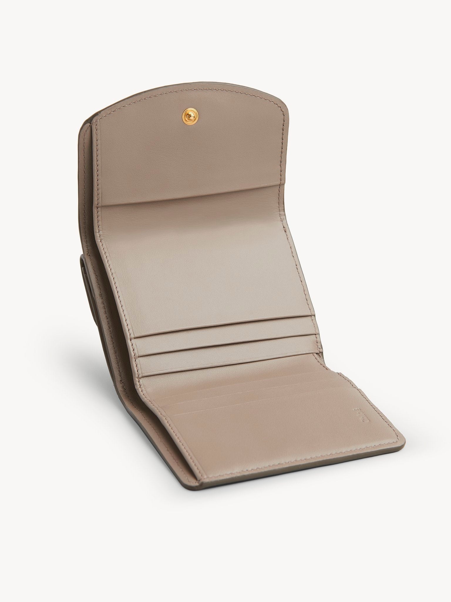 Petit portefeuille trois volets Chloé C en cuir - Motty Grey