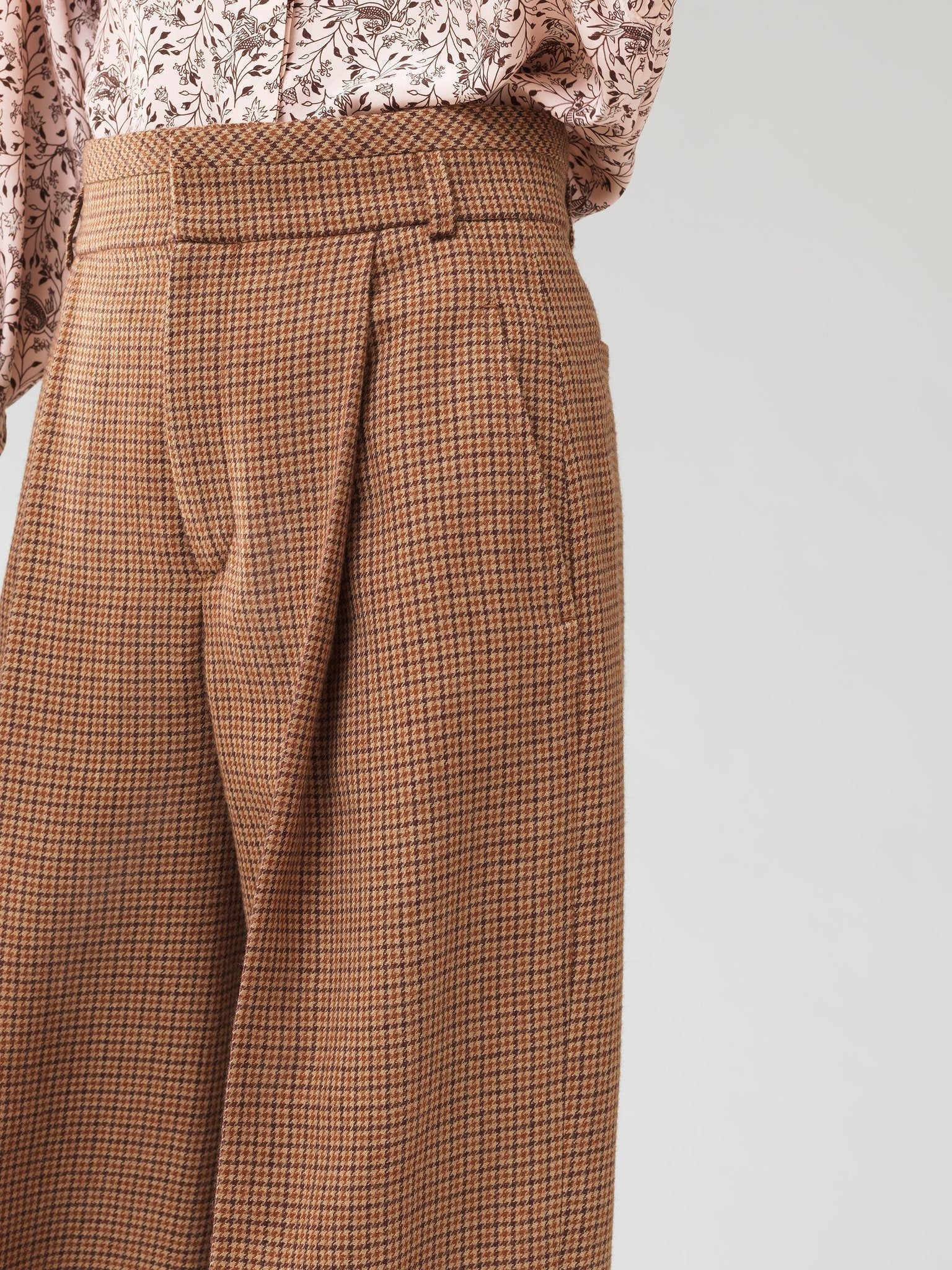 Pantalon évasé taille haute en laine vierge - Beige & Brown