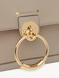 Mini sac Tess Day en cuir - Motty Grey
