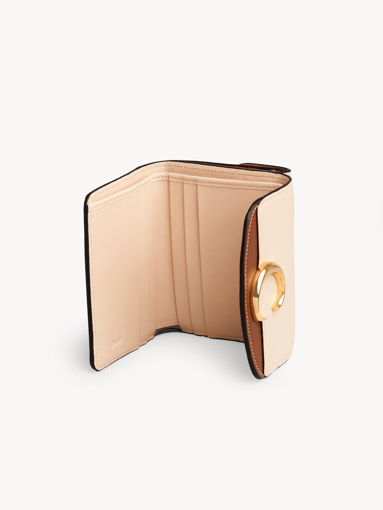 Petit portefeuille trois volets Chloé C en cuir - Softy Pink