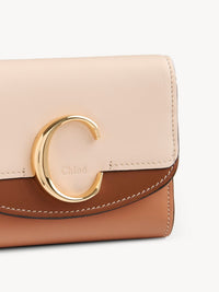 Petit portefeuille trois volets Chloé C en cuir - Softy Pink