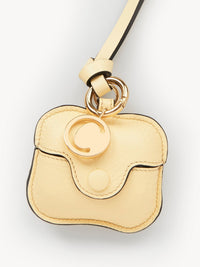 Étui pour Airpods Pro Alphabet en cuir - Softy Yellow