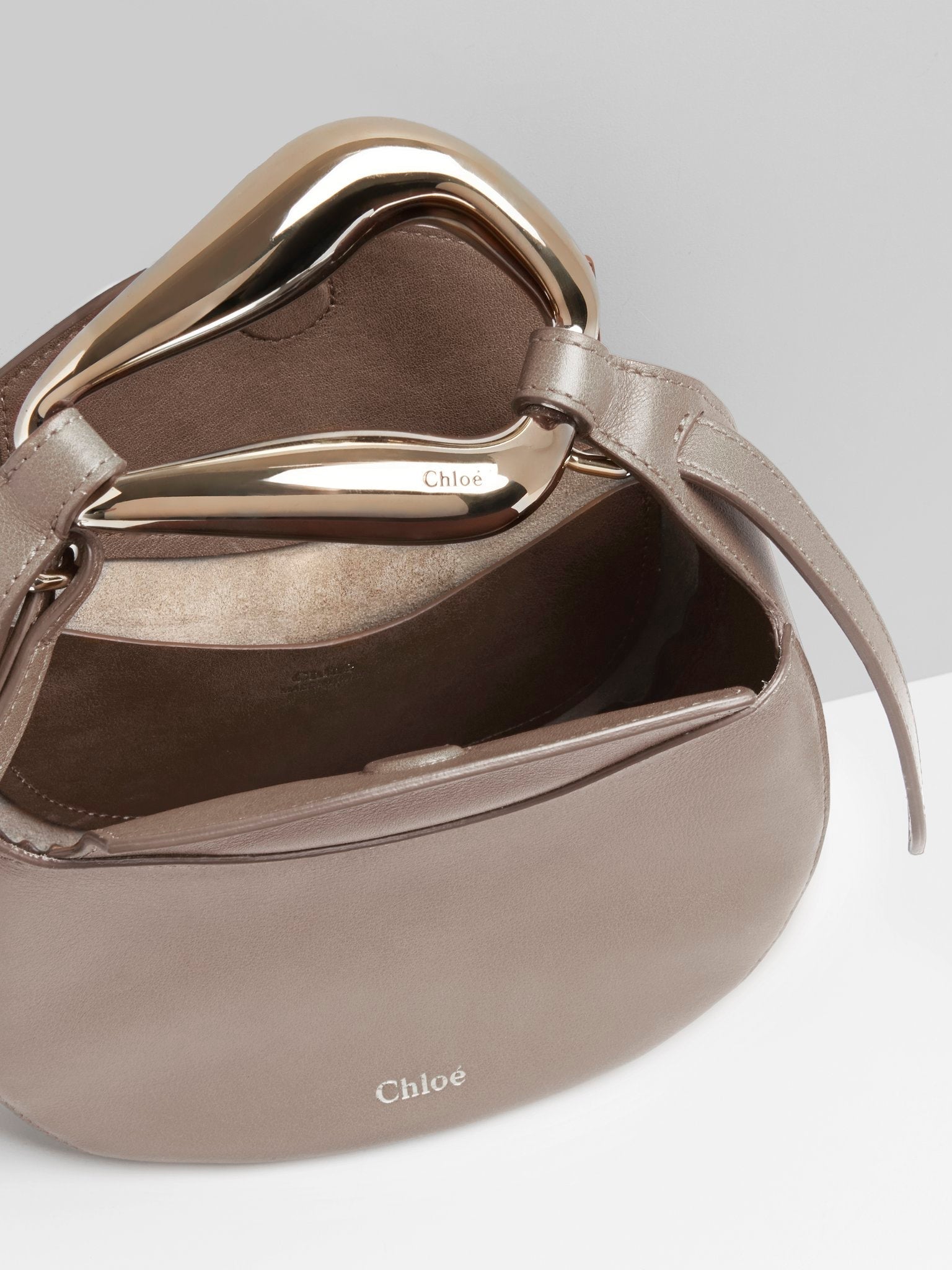 Petit sac Kiss en cuir - Motty Grey