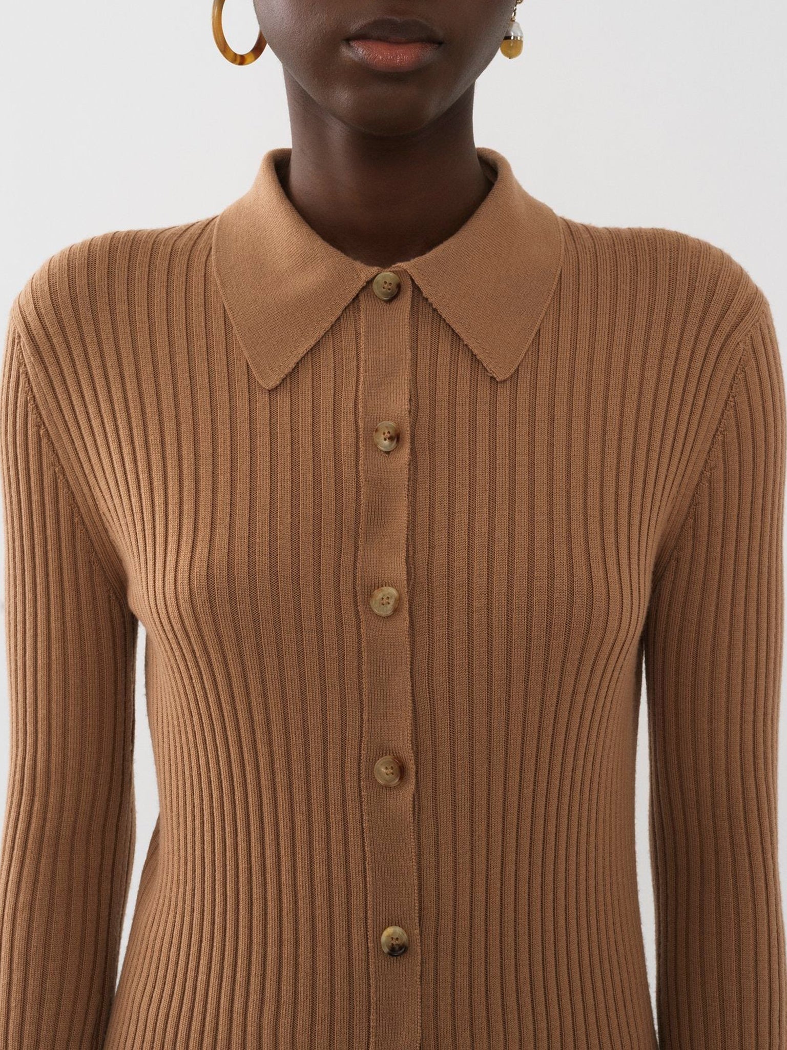 Cardigan ajusté en laine - Worn Brown