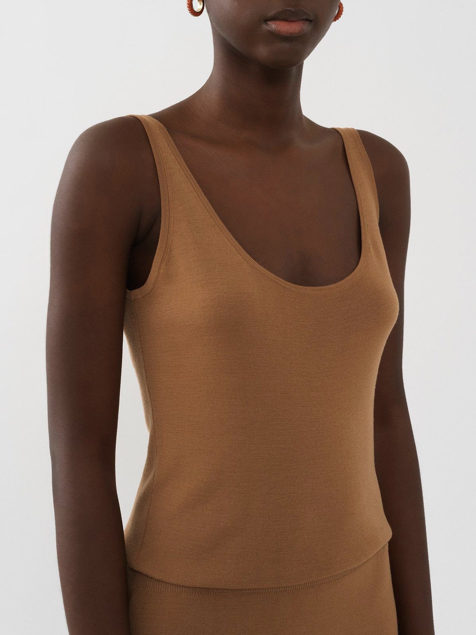 Robe en tricot mérinos ultrafin - Worn Brown
