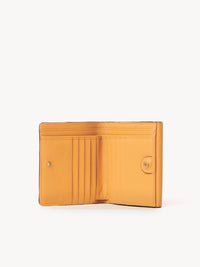 Portefeuille compact à rabat Marcie en cuir - Tan Apricot