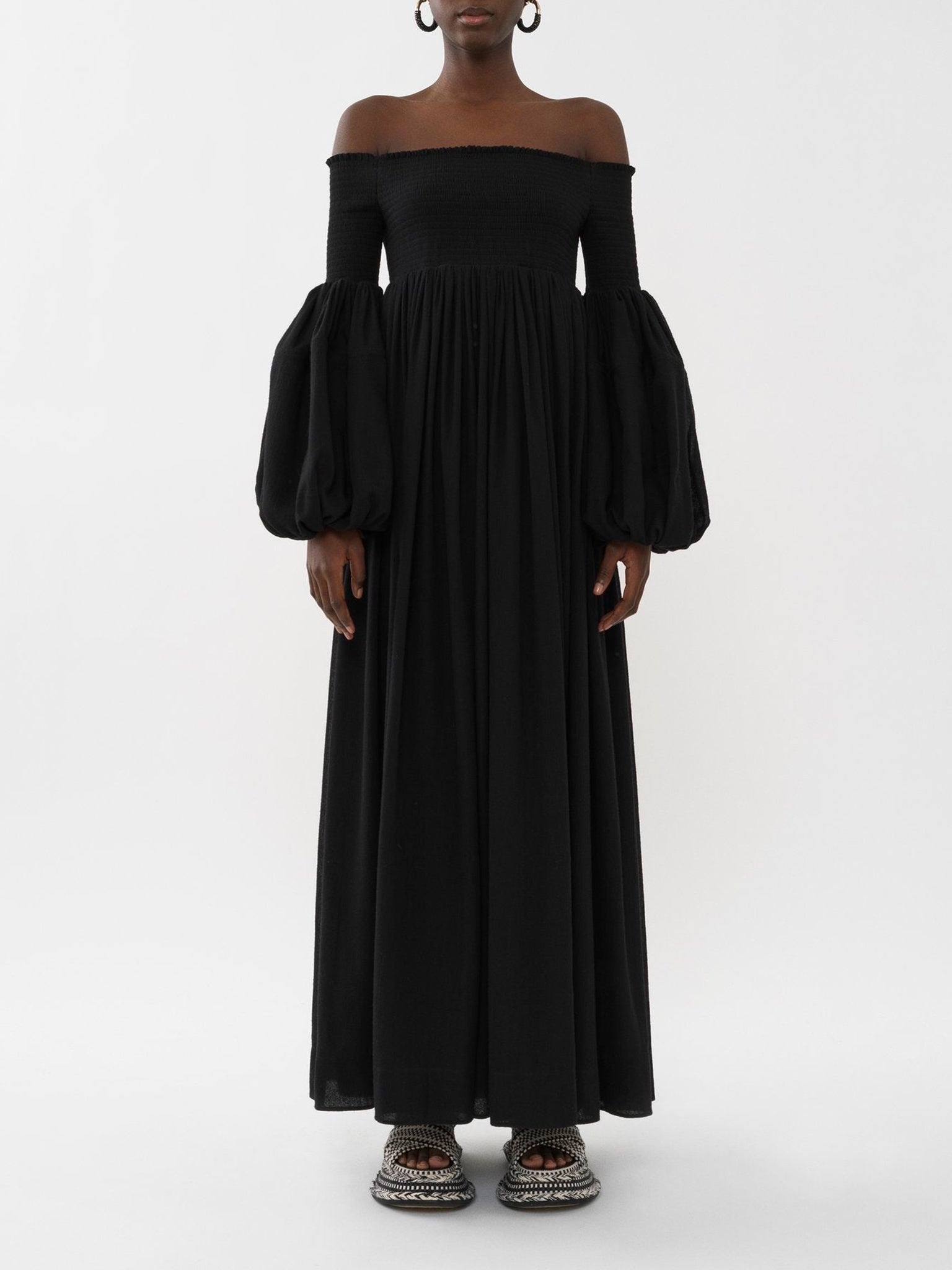 Robe à manches longues smockée en laine - Black