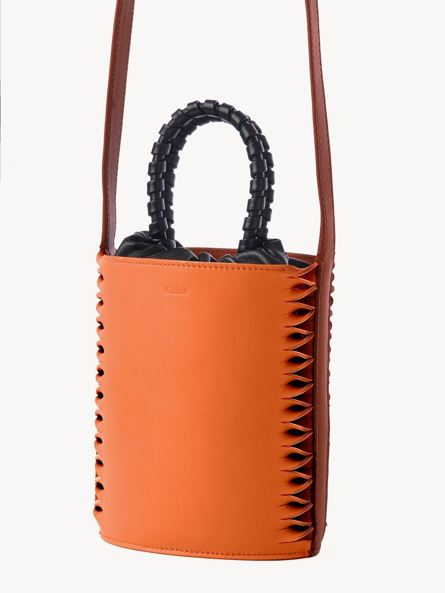 Mini sac seau Louela en cuir - Henna Orange