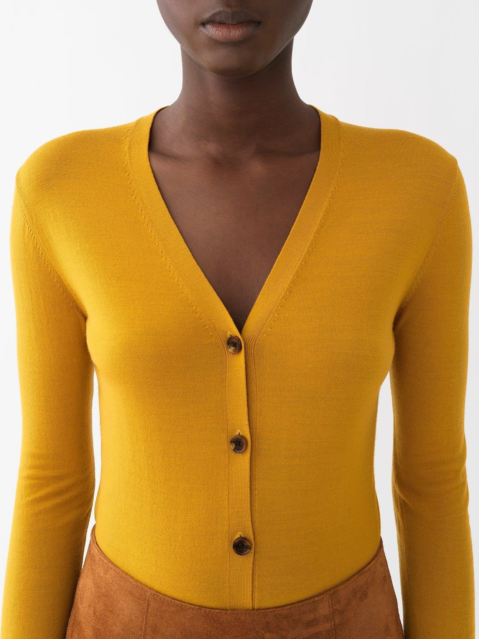 Cardigan à col V en laine extrafine - Golden Yellow