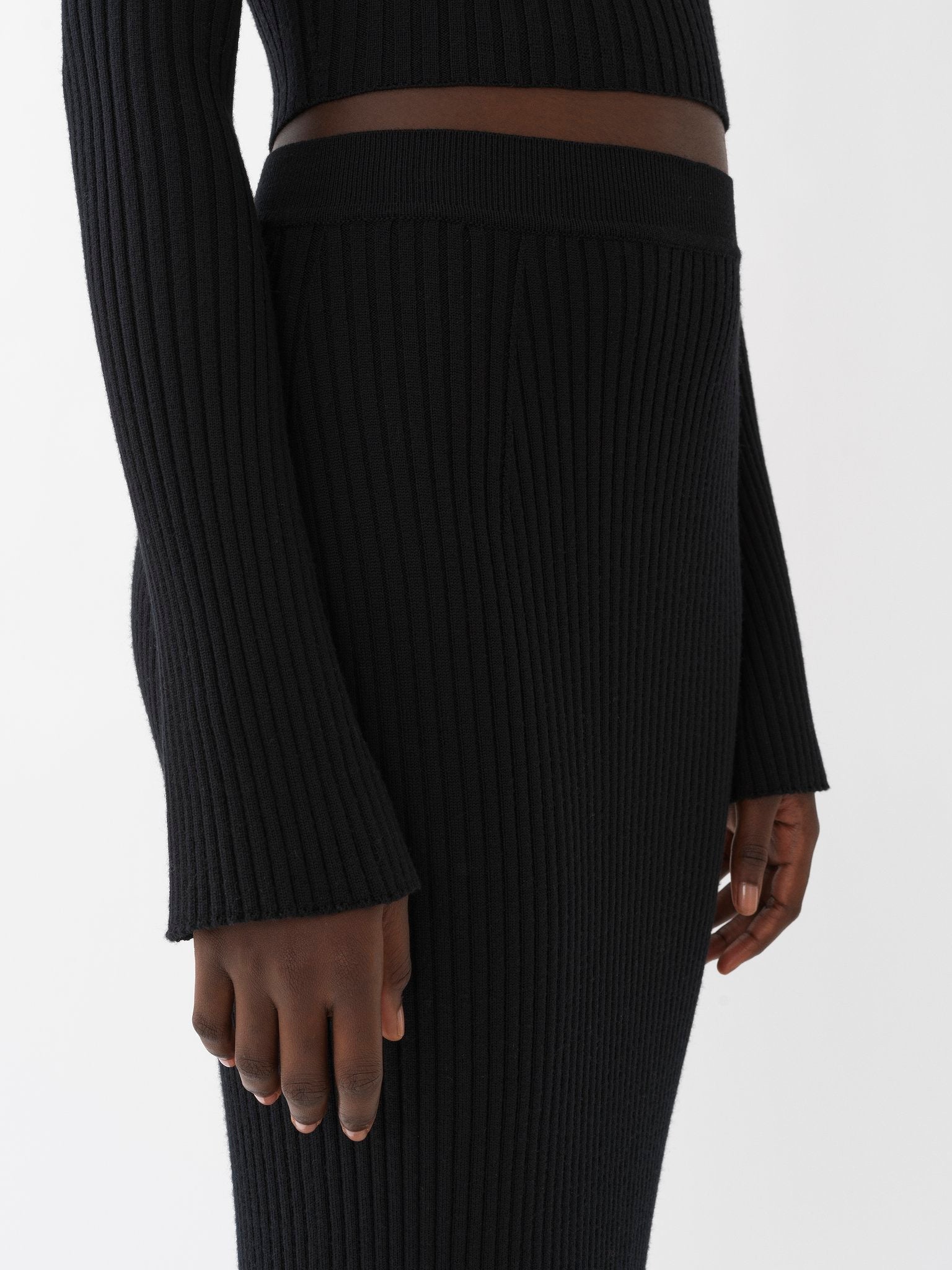 Jupe midi ajustée en laine - Black