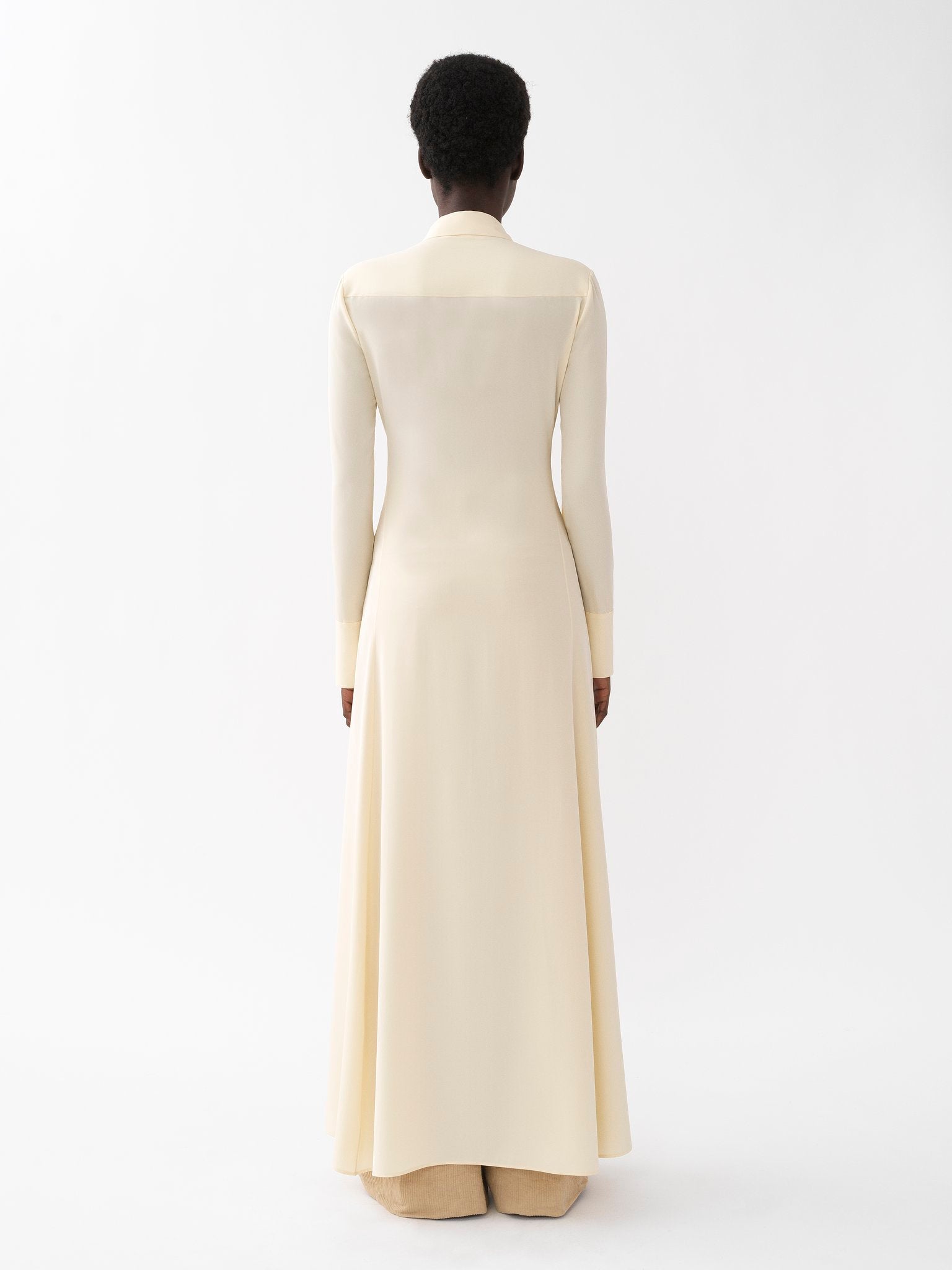 Robe chemise longue en soie - Seedpearl Beige