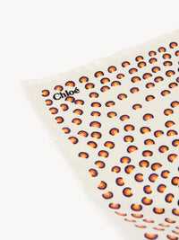 Foulard coquillages «C» en soie - Multicolor White