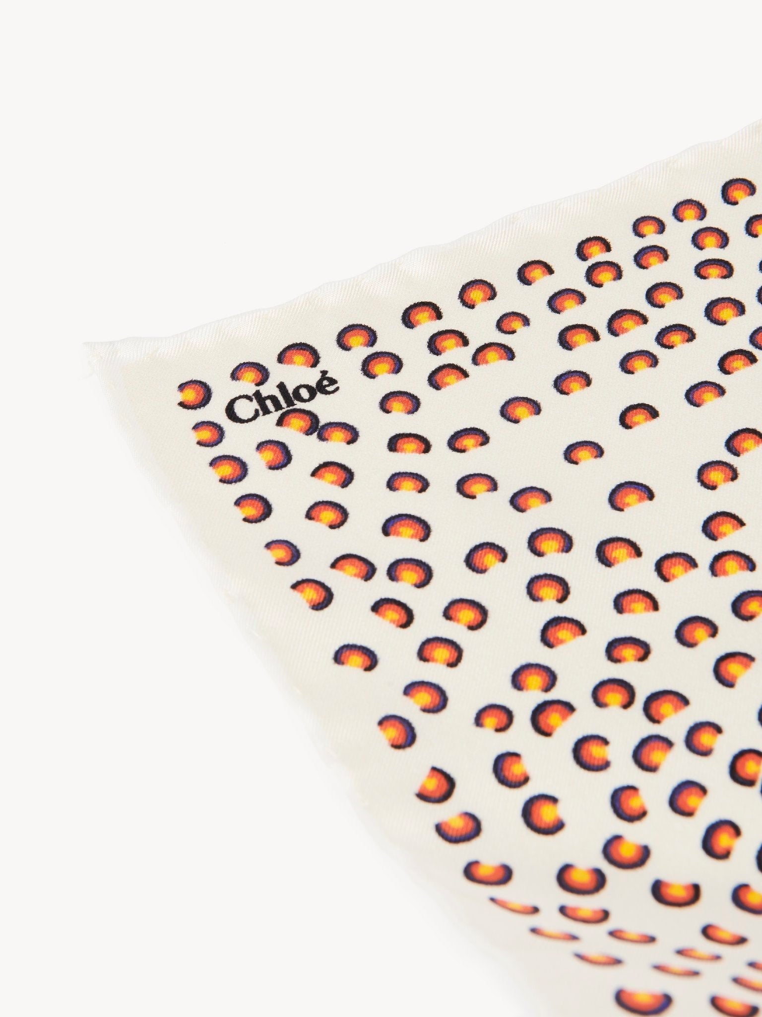 Foulard coquillages «C» en soie - Multicolor White